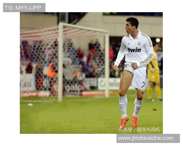 足球场上球星风采尽显经典挂画精选合集赏析 足球场上球星风采尽显经典挂画精选合集赏析